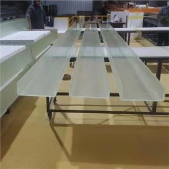 채널 유리 벽 시스템