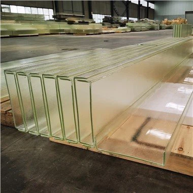 낮은 철강 울타리 구부러진 모양 U 프로파일 유리